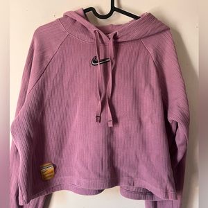 ***NIKE CROP PULL OVER